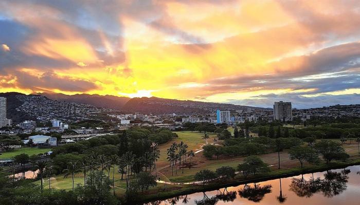 2233 Ala Wai condo # 11C, Honolulu, Hawaii - photo 1 of 1