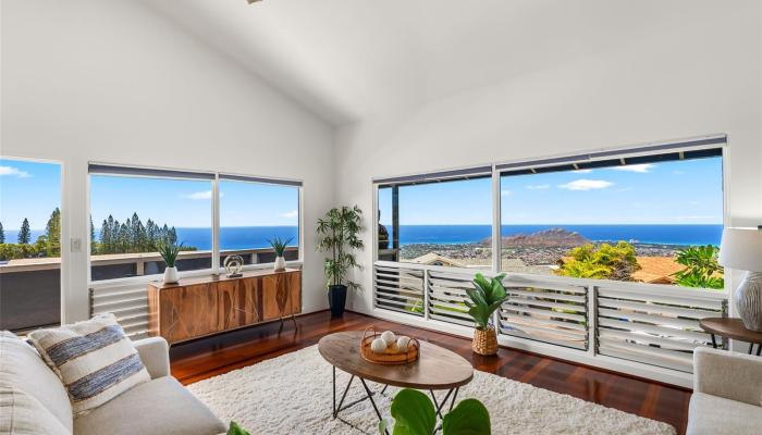 2234  Aha Niu Place Waialae Nui Rdge, Diamond Head home - photo 1 of 1