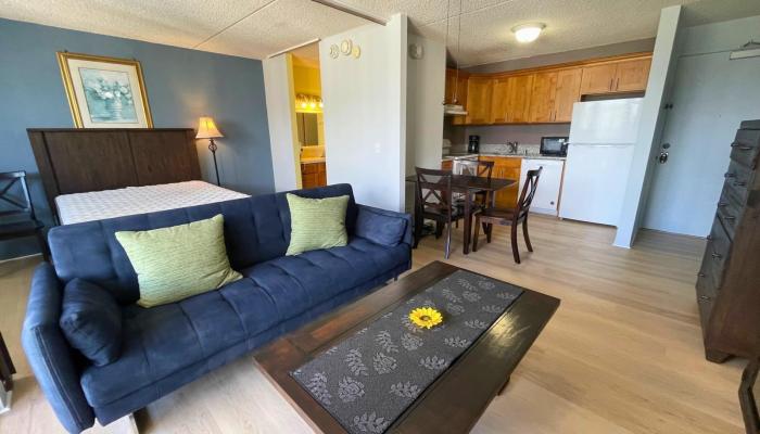 2240 Kuhio Ave Honolulu - Rental - photo 1 of 1