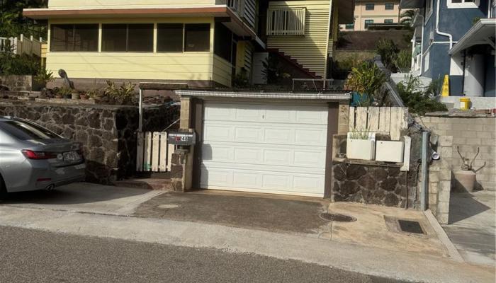 2248  Makanani Drive Kamehameha Heights, Honolulu home - photo 1 of 25