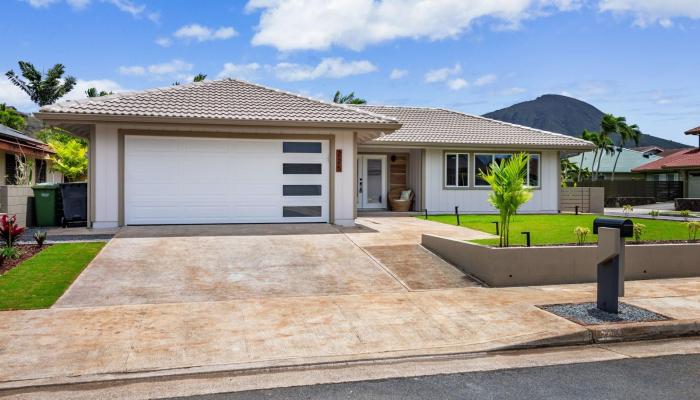 225  Kaiolohia Place Marina West, Hawaii Kai home - photo 1 of 1