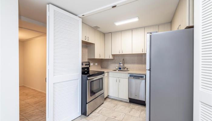 Harbor Square condo # 16A, Honolulu, Hawaii - photo 1 of 16