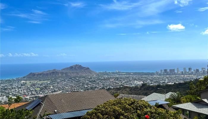 2266  Aha Niu Place Waialae Nui Rdge, Diamond Head home - photo 1 of 1