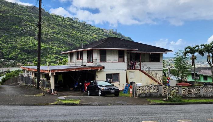 2281 Palolo Ave Honolulu - Multi-family - photo 1 of 5