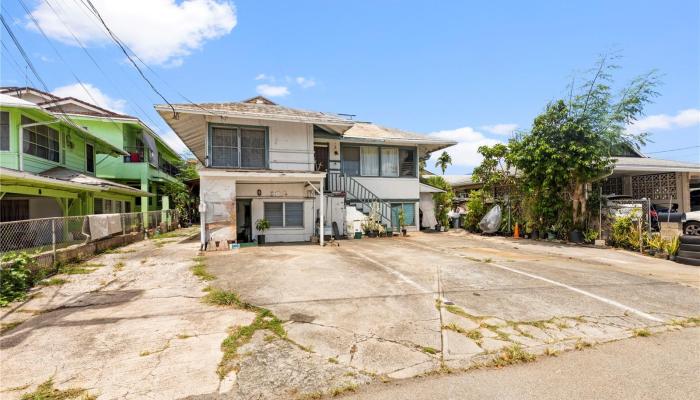 2326  Pio Place Kalihi-lower, Honolulu home - photo 1 of 25