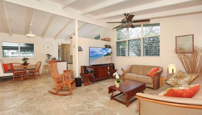 235  Alala Road Cntry Club Knoll, Kailua home - photo 1 of 1