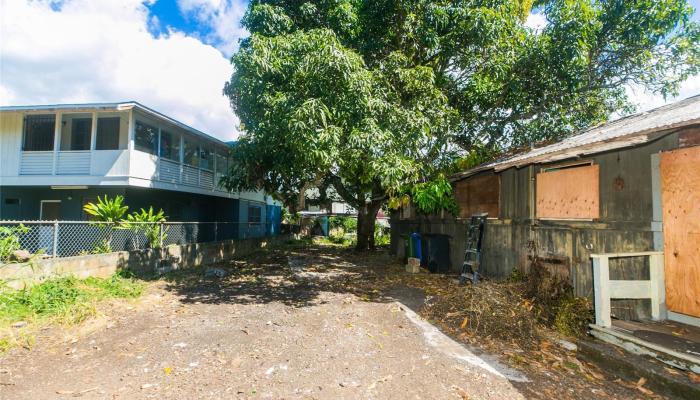 2360  Wilson St Kalihi-upper, Honolulu home - photo 1 of 11