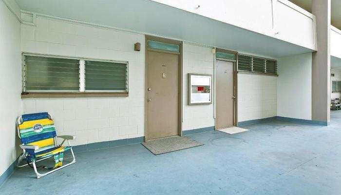 Ala Wai Townhouse condo # 405, Honolulu, Hawaii - photo 1 of 3