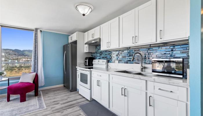 Waikiki Townhouse condo # 1902, Honolulu, Hawaii - photo 1 of 20