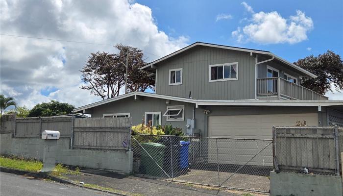 2447 Auhuhu St Pearl City - Rental - photo 1 of 19