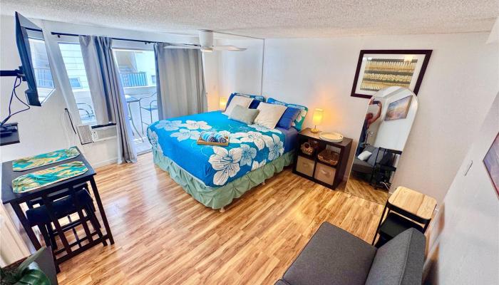 Kuhio Village 2 condo # 1008A, Honolulu, Hawaii - photo 1 of 9