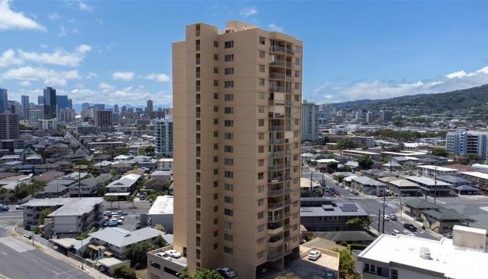 Kapiolani Royale condo # 1802, Honolulu, Hawaii - photo 1 of 9