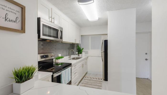 Iolani condo # 203, Honolulu, Hawaii - photo 1 of 25