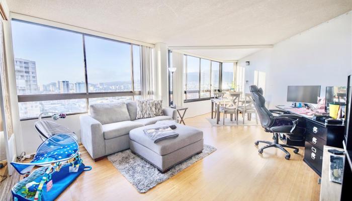 Iolani Court Plaza condo # 1500, Honolulu, Hawaii - photo 1 of 1