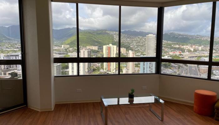 Iolani Court Plaza condo # 3001, Honolulu, Hawaii - photo 1 of 25