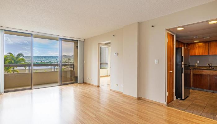 2499 Kapiolani Blvd Honolulu - Rental - photo 1 of 17