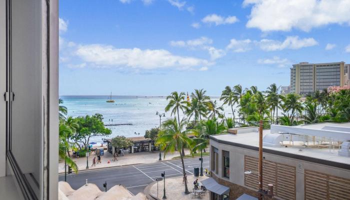 Foster Tower condo # 503, Honolulu, Hawaii - photo 1 of 19