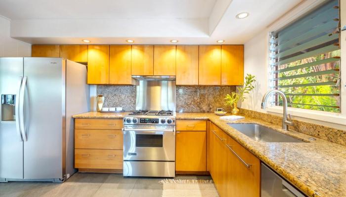 2527  Henry Street Nuuanu Area, Honolulu home - photo 1 of 19