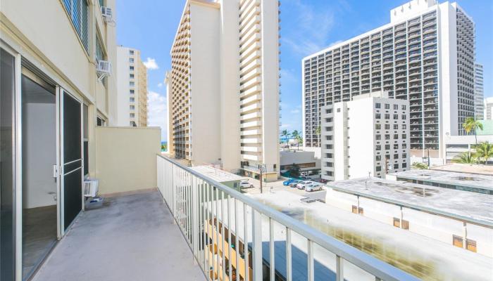 Tradewinds Plaza condo # 701, Honolulu, Hawaii - photo 1 of 1