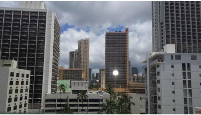 Tradewinds Plaza condo # 901, Honolulu, Hawaii - photo 1 of 5