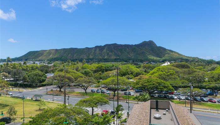 Crescent Park condo # 804, Honolulu, Hawaii - photo 1 of 17