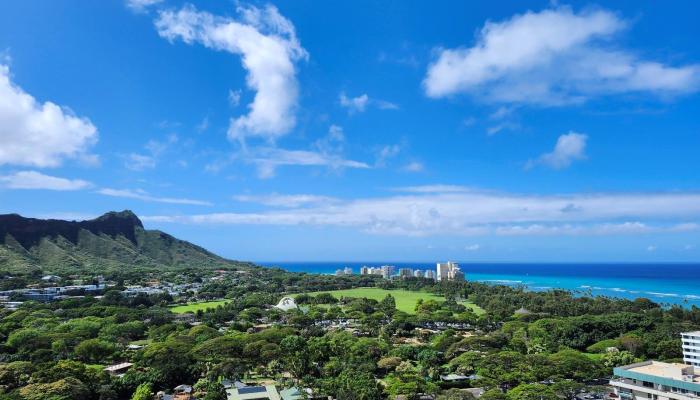 Diamond Head Vista condo # 2701, Honolulu, Hawaii - photo 1 of 16