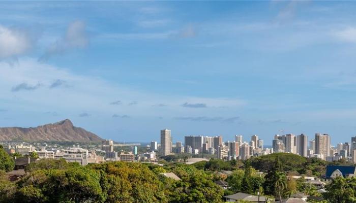 2626  Hillside Ave Manoa Area, Honolulu home - photo 1 of 25