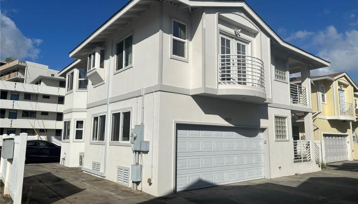 2633  Maunawai Place Kapiolani, Honolulu home - photo 1 of 1