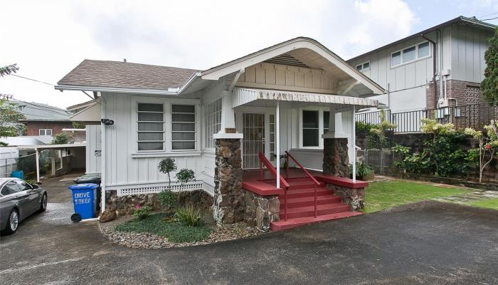 2721  Manoa Road Manoa Area, Honolulu home - photo 1 of 25