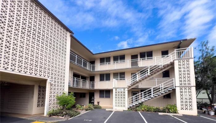 Moiliili Gardens condo # 308, Honolulu, Hawaii - photo 1 of 3