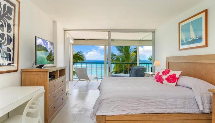 Sans Souci Inc condo # 306, Honolulu, Hawaii - photo 1 of 1