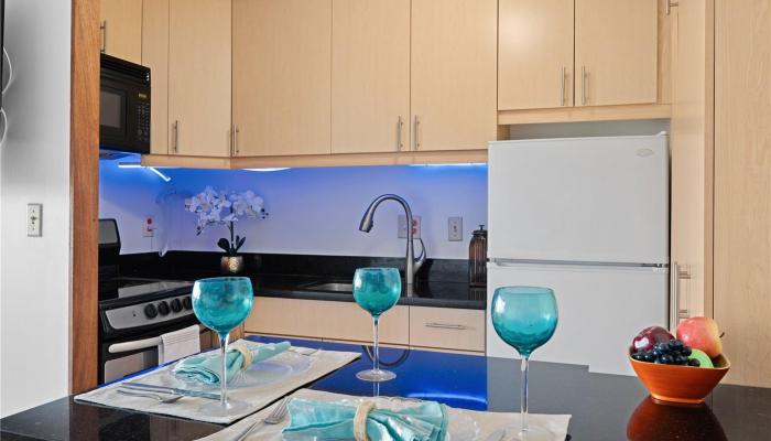 Five Regents condo # 806, Honolulu, Hawaii - photo 1 of 1