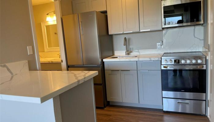 Five Regents condo # 910, Honolulu, Hawaii - photo 1 of 15