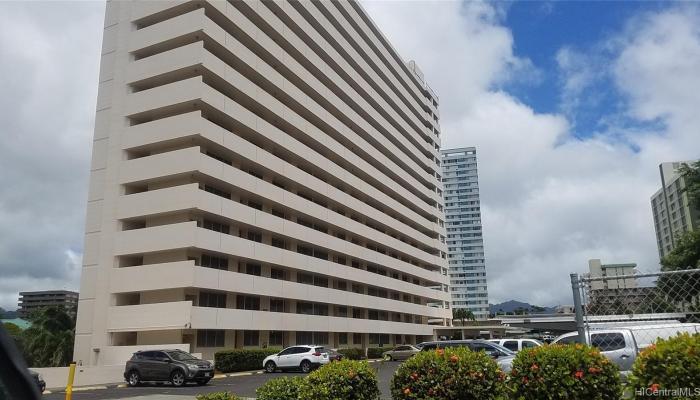 Lakeshore Tower condo # 903, Honolulu, Hawaii - photo 1 of 19