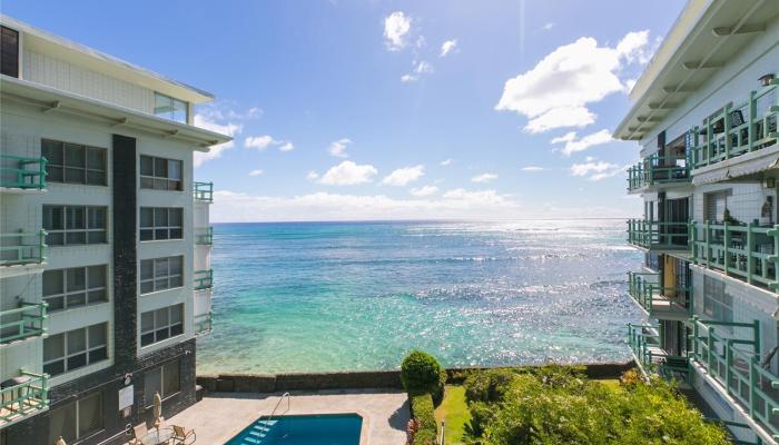 Diamond Head Ambassador C condo # 115, Honolulu, Hawaii - photo 1 of 1