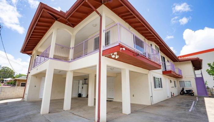 2969  Kamakini Street University, Honolulu home - photo 1 of 25