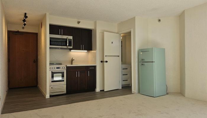 300 Wai Nani Way Honolulu - Rental - photo 1 of 5