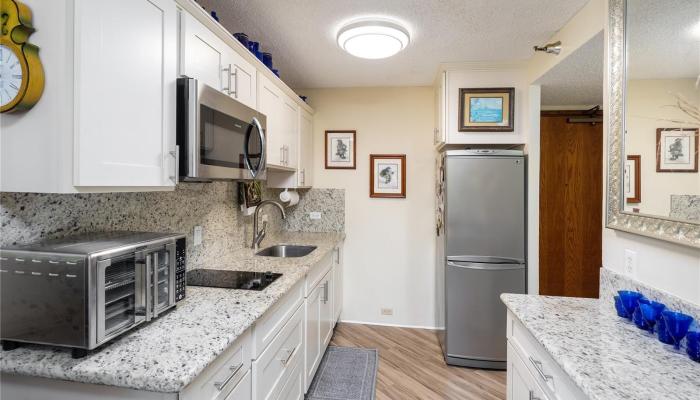 Liliuokalani Gardens condo # I304, Honolulu, Hawaii - photo 1 of 21