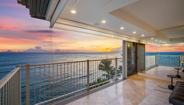 Oceanside Manor condo # 901, Honolulu, Hawaii - photo 1 of 22