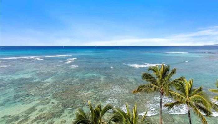 Oceanside Manor condo # 902, Honolulu, Hawaii - photo 1 of 14