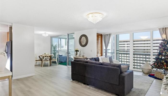 Kahana Kai condo # 404, HONOLULU, Hawaii - photo 1 of 17