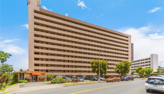 Lakeside Manor condo # 402, Honolulu, Hawaii - photo 1 of 1