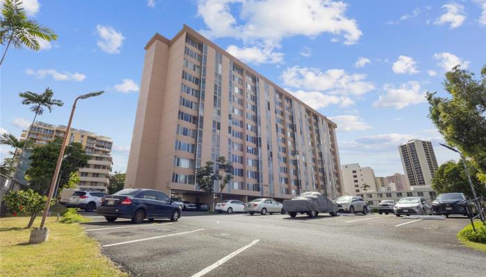 Lakeside Manor condo # 906, Honolulu, Hawaii - photo 1 of 1