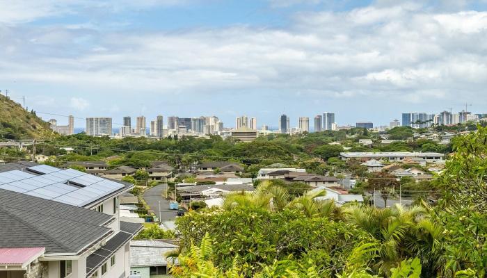 3030  Kahaloa Drive Manoa-woodlawn, Honolulu home - photo 1 of 9