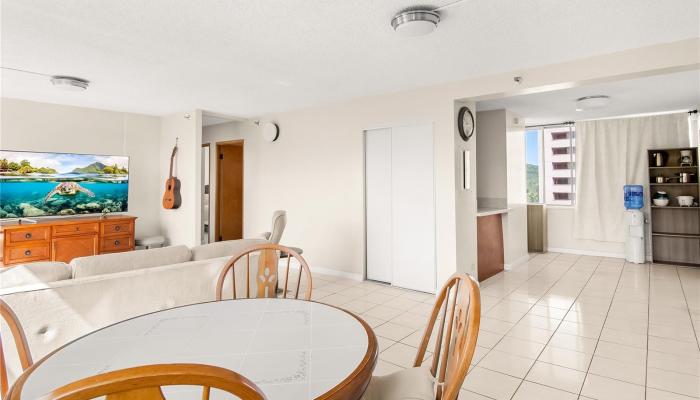 Ocean Vista condo # 502, Honolulu, Hawaii - photo 1 of 22