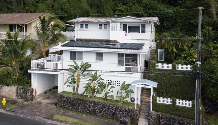 3042  Papali Street Kalihi Valley, Honolulu home - photo 1 of 1