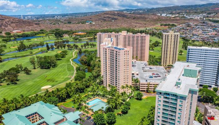 Country Club Village 2 condo # 1809, Honolulu, Hawaii - photo 1 of 25