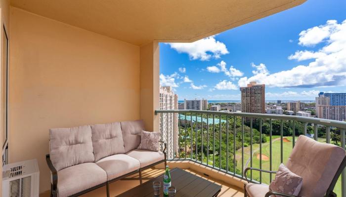 Country Club Village 2 condo # 2011, Honolulu, Hawaii - photo 1 of 18