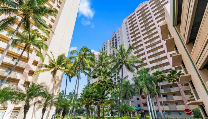 Country Club Village 4 condo # 702, Honolulu, Hawaii - photo 1 of 1