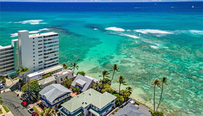 Seabreeze Apts Inc condo # 3, Honolulu, Hawaii - photo 1 of 25